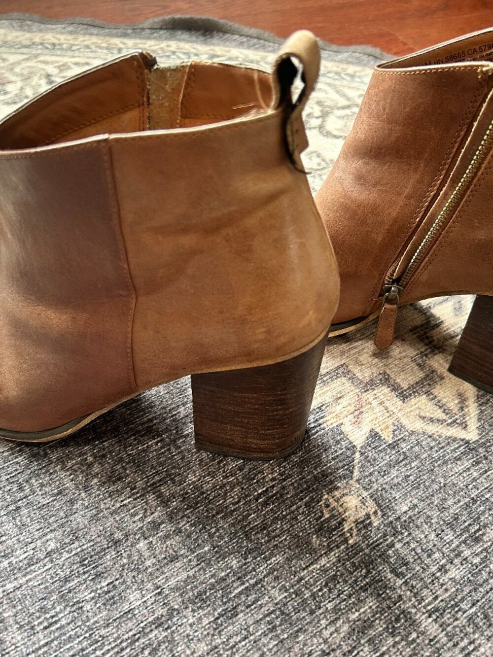 BP Lance Leather Block Heal Ankle Bootie Brown Size 9.5 EUC - Picture 3 of 6